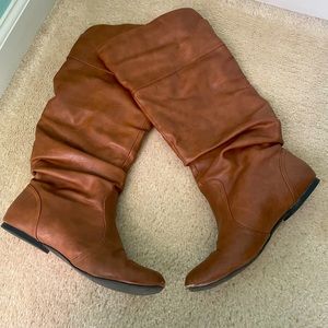 Super Cute BTW Brown Boots Size 8